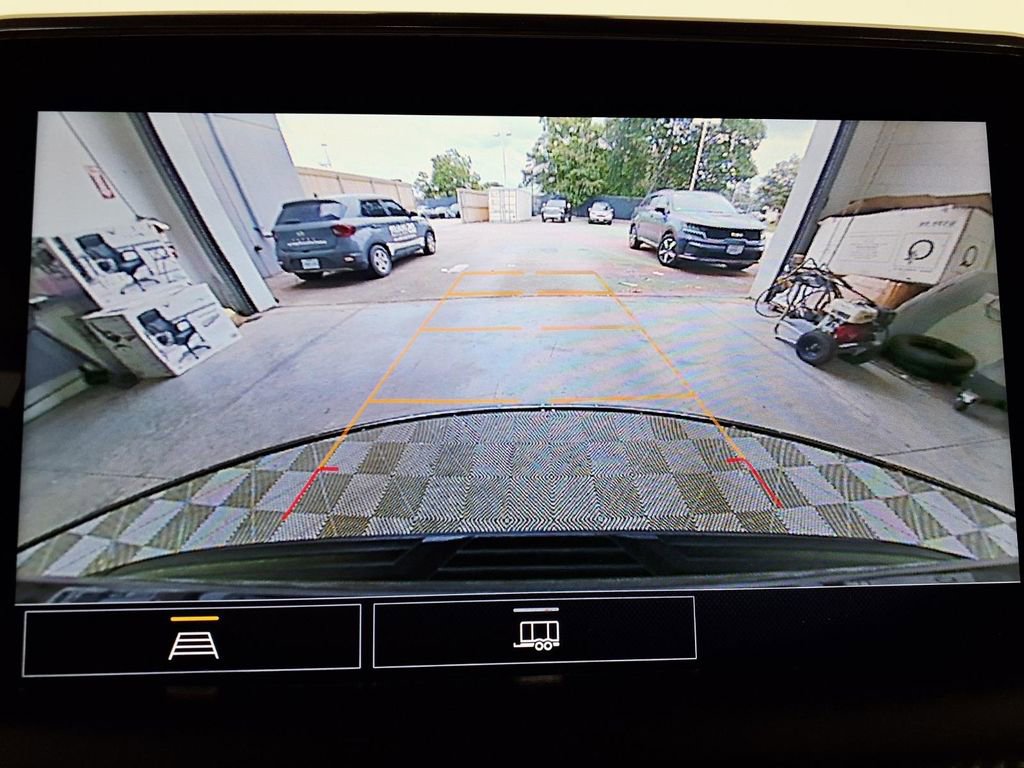 Used 2021 Chevrolet Tahoe LT AWD/4WD image 14