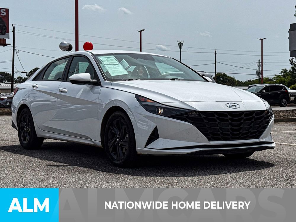 Used 2023 Hyundai Elantra SEL FWD image 4