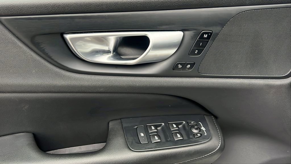 Used 2024 Volvo S60 B5 Core image 16