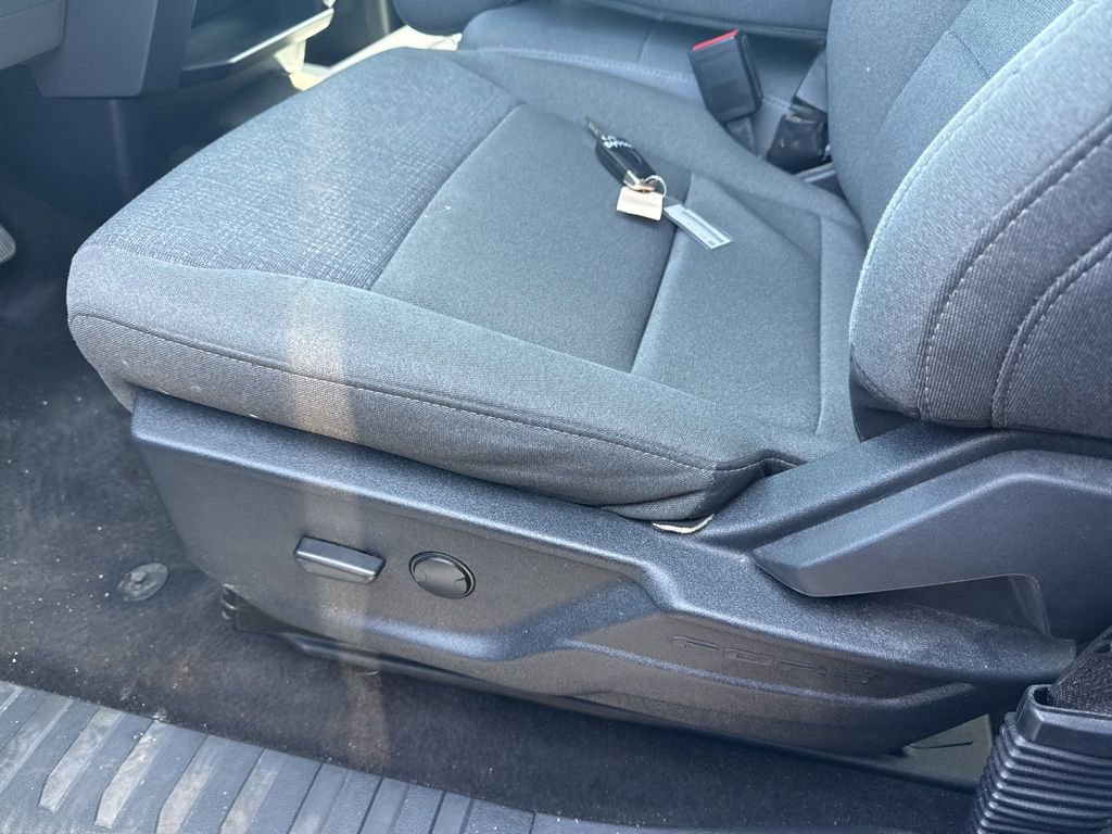 Used 2025 Ford F150 XLT w/ Equipment Group 301A Standard image 9