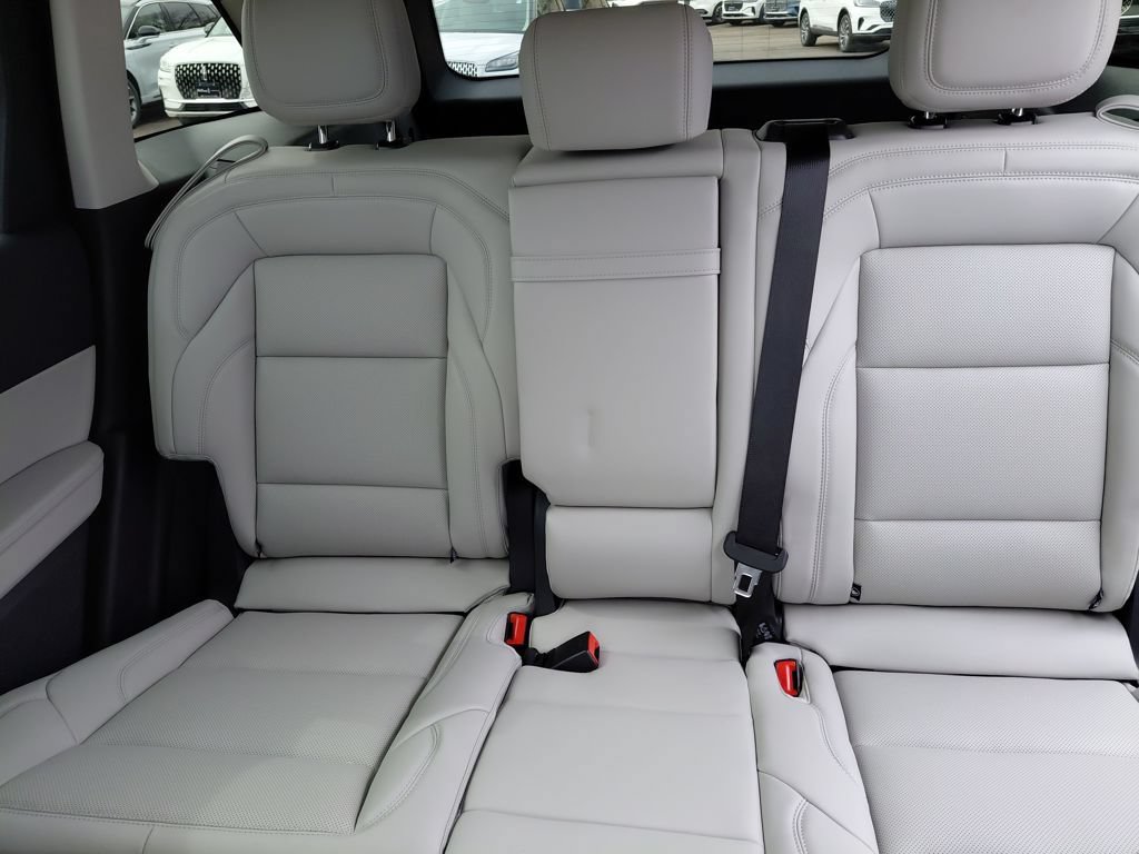 New 2026 Lincoln Nautilus Premier w/ Equipment Group 102A AWD/4WD image 21