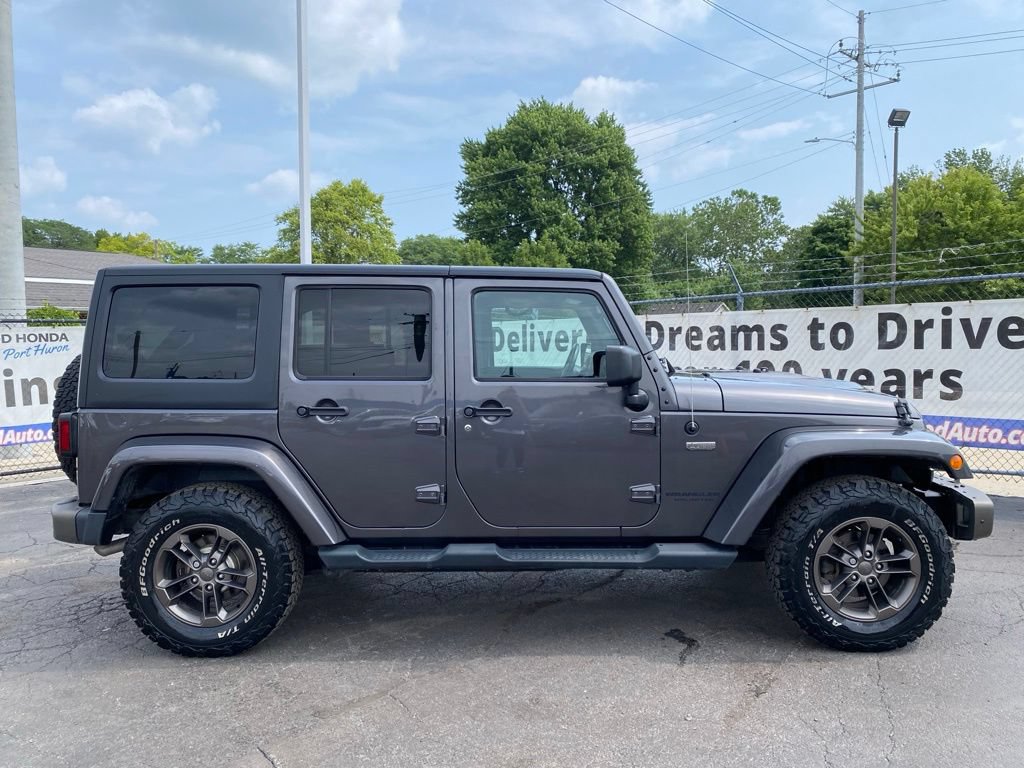 Used 2016 Jeep Wrangler Unlimited Sahara AWD/4WD image 2