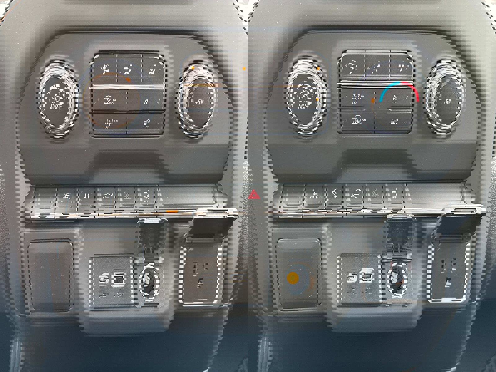 Used 2025 Chevrolet Silverado 1500 Custom image 19