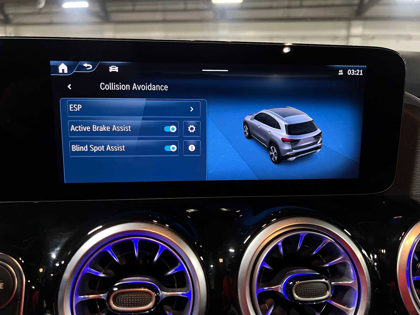 Certified 2025 Mercedes-Benz GLA 250 4MATIC image 29