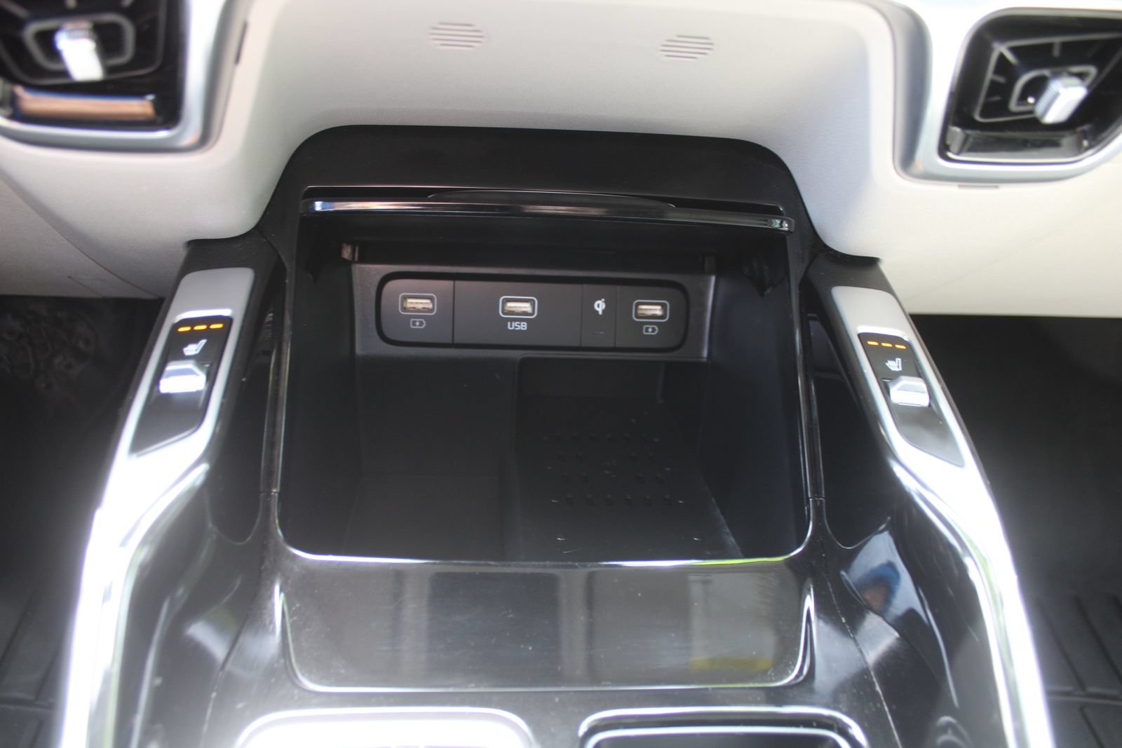 Certified 2022 Kia Sorento SX FWD image 39