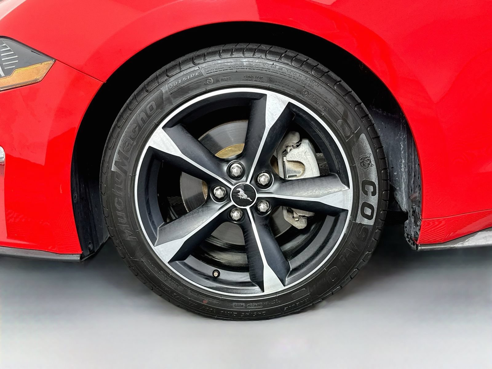 Used 2020 Ford Mustang Coupe RWD image 29