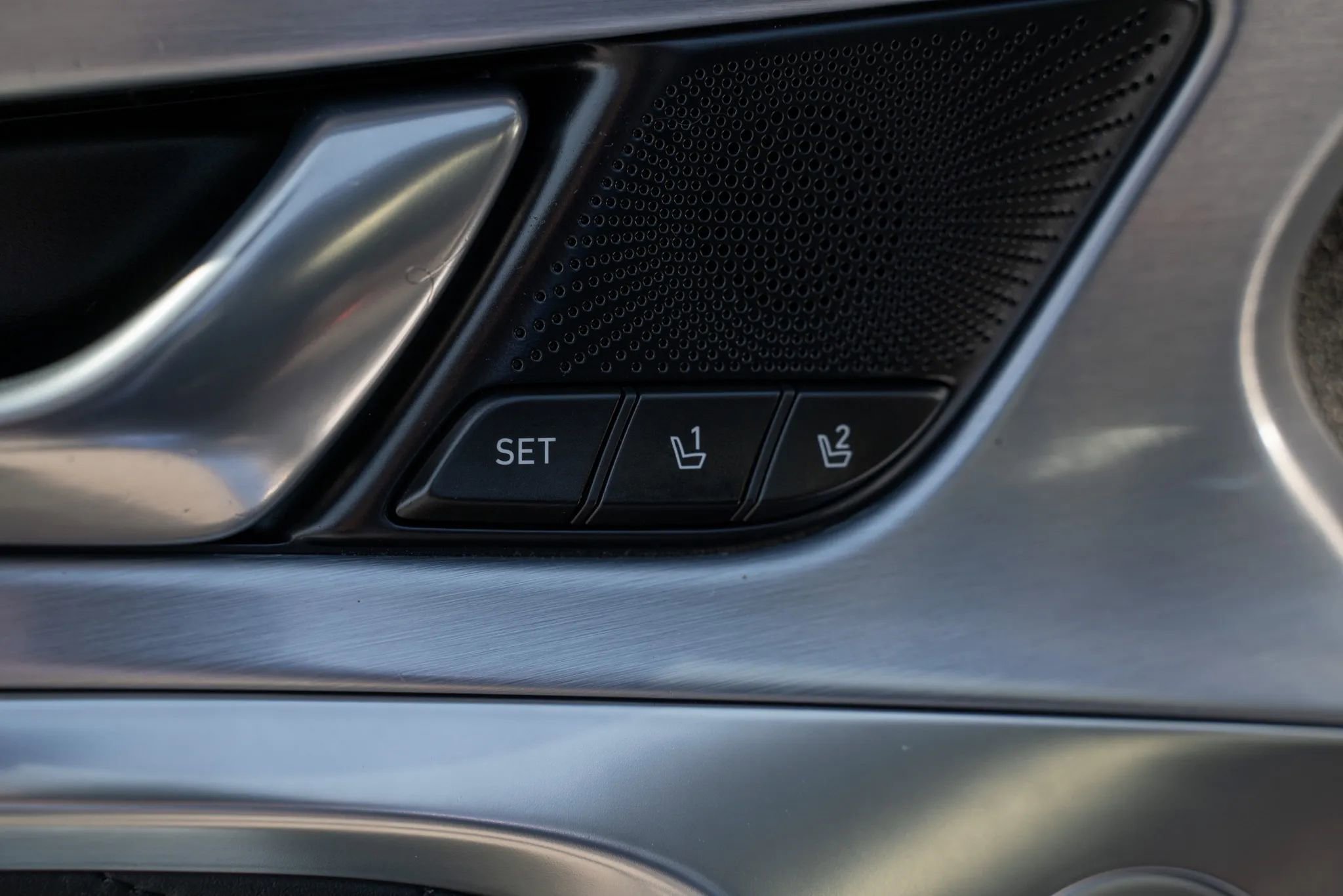 Used 2019 Genesis G70 2.0T Advanced w/ Dynamic Package image 17