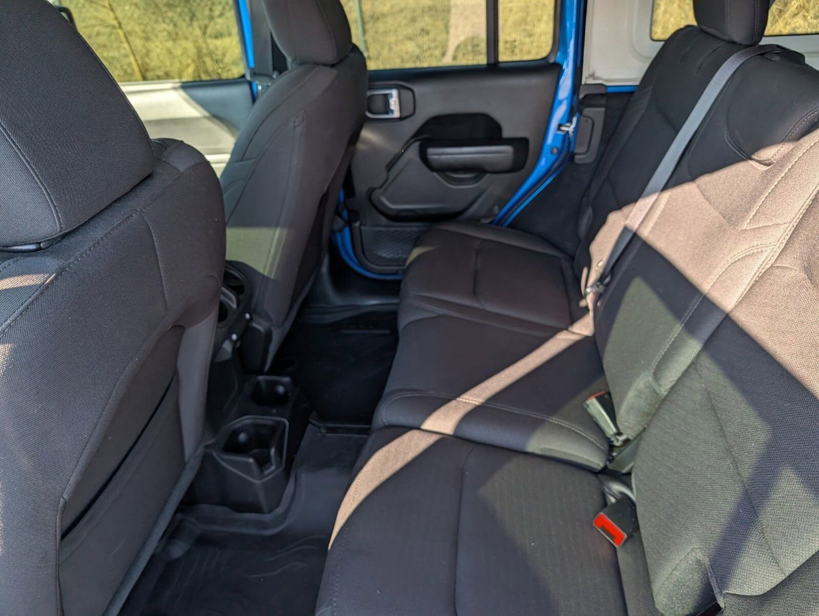 Used 2023 Jeep Wrangler Sport S image 21