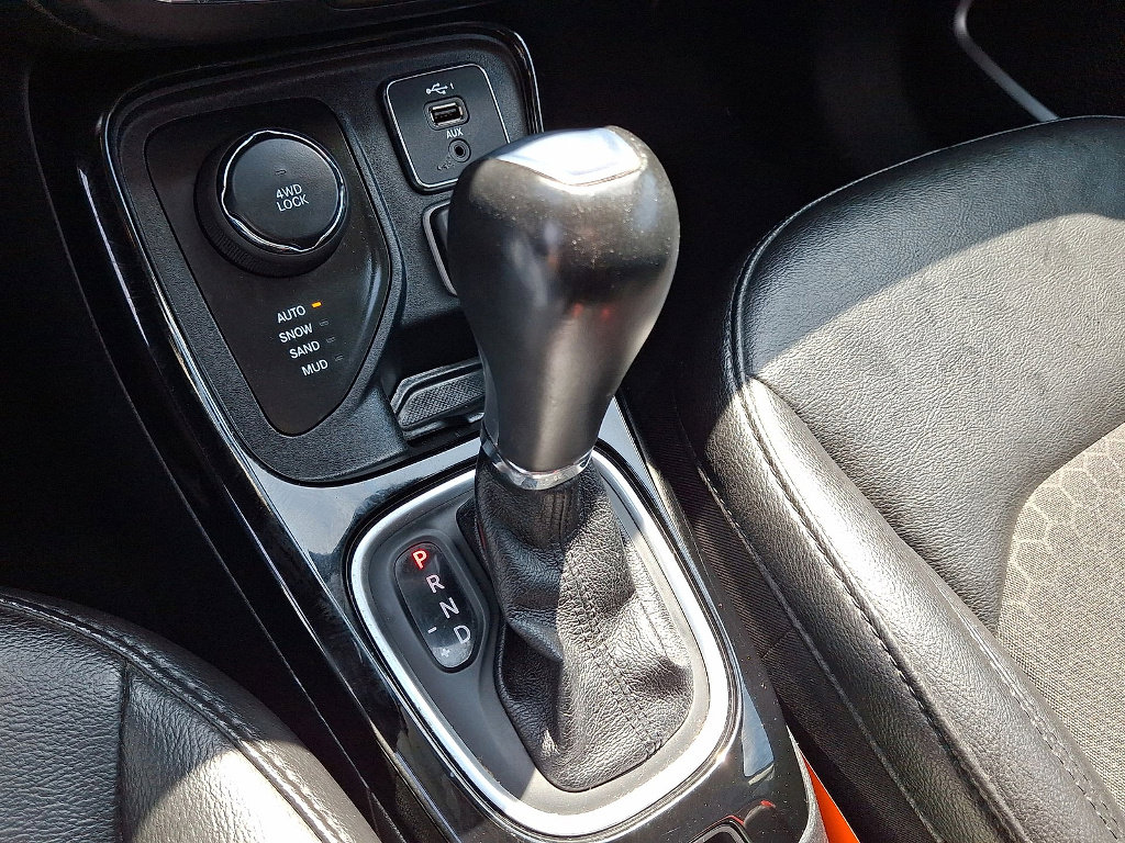 Certified 2020 Jeep Compass Latitude image 12