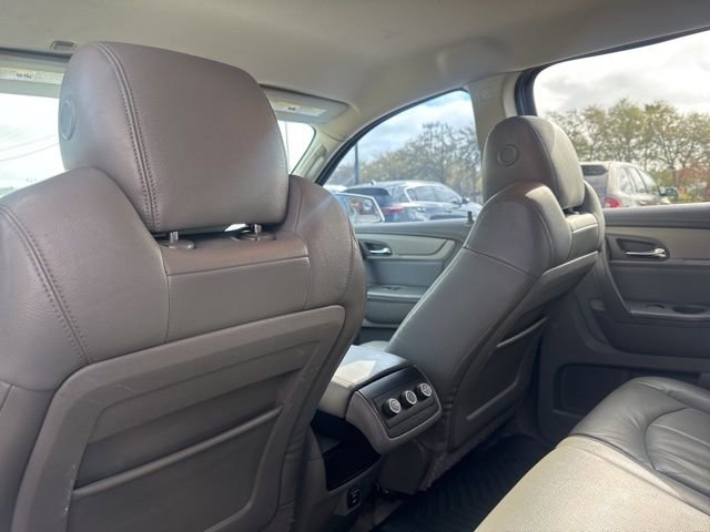 Used 2014 Chevrolet Traverse LT w/ All-Star Edition image 17