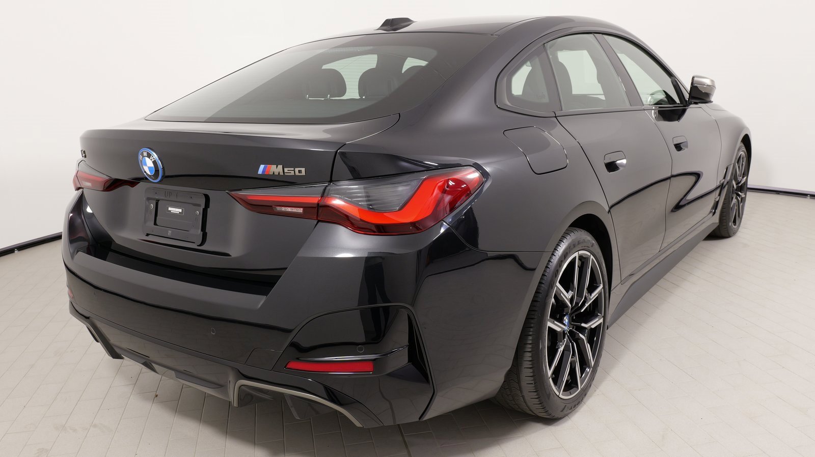 Used 2023 BMW i4 M50 w/ Premium Package image 11