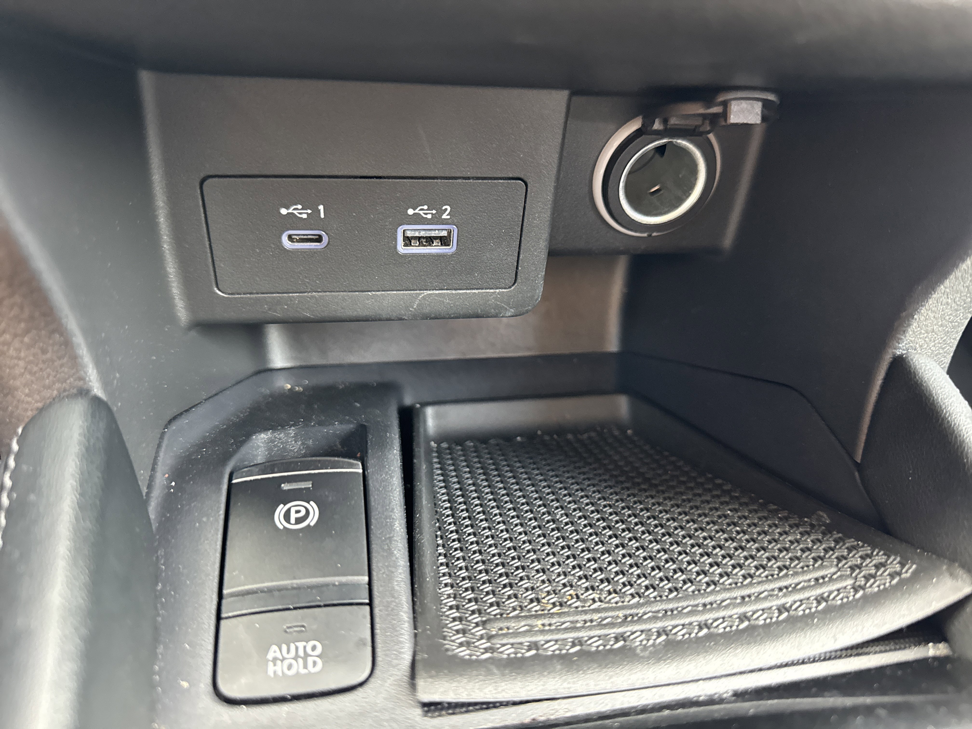 Used 2023 Nissan Kicks SV image 22