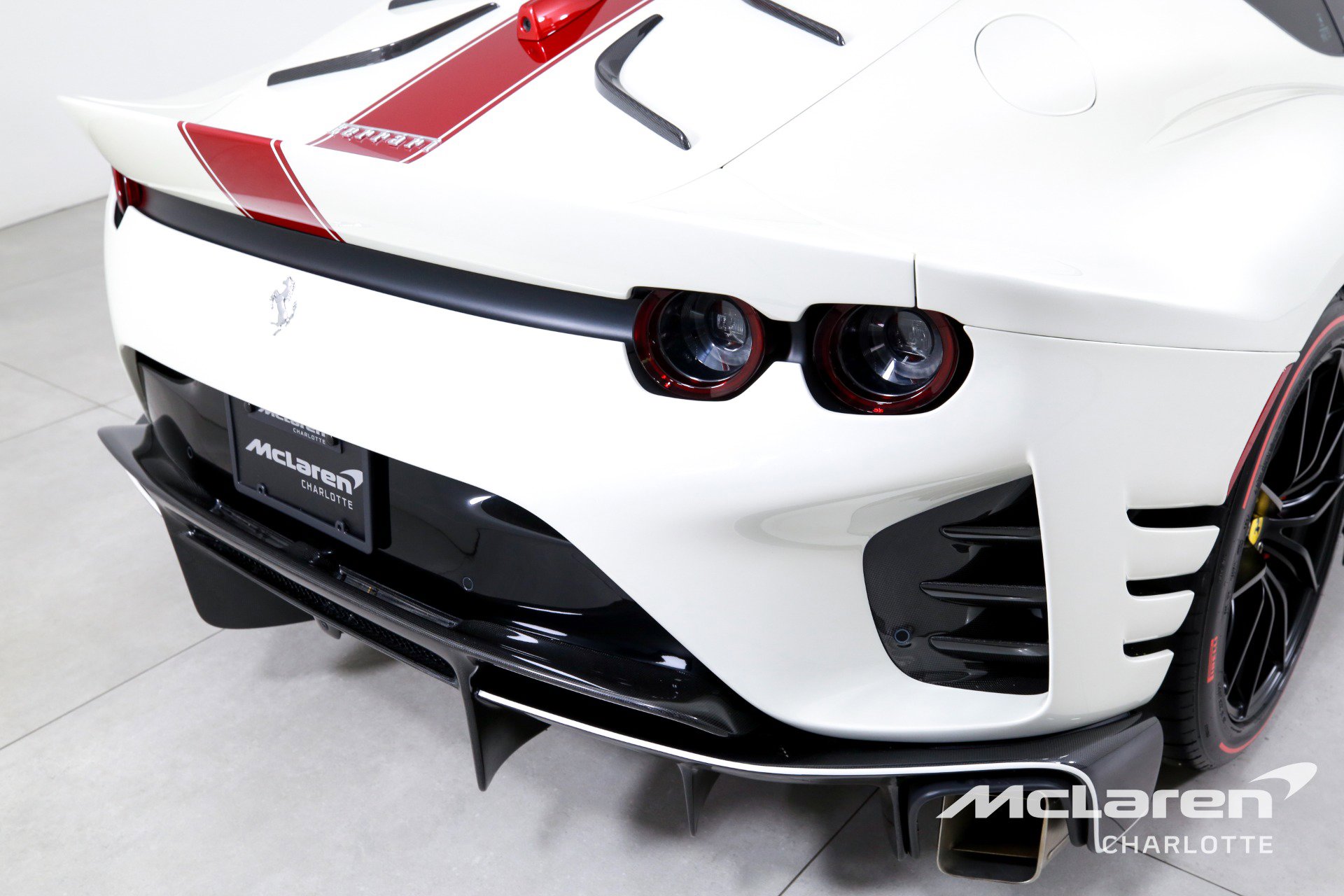 Used 2022 Ferrari 812 Competizione RWD image 37