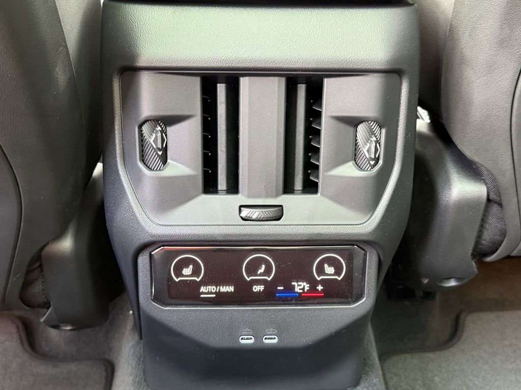 New 2025 BMW X3 xDrive30i w/ Premium Package image 30