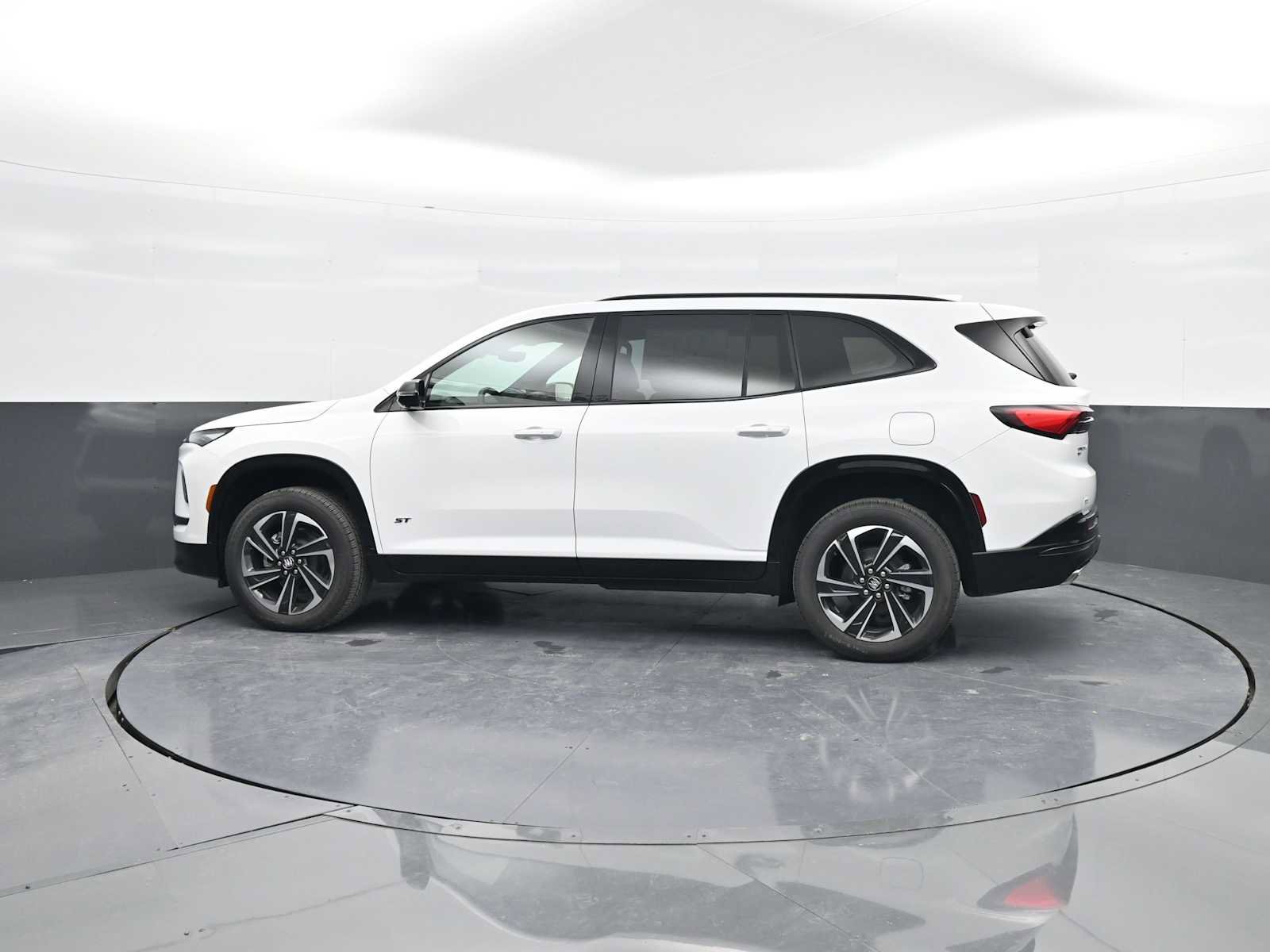 New 2026 Buick Enclave Sport Touring image 5