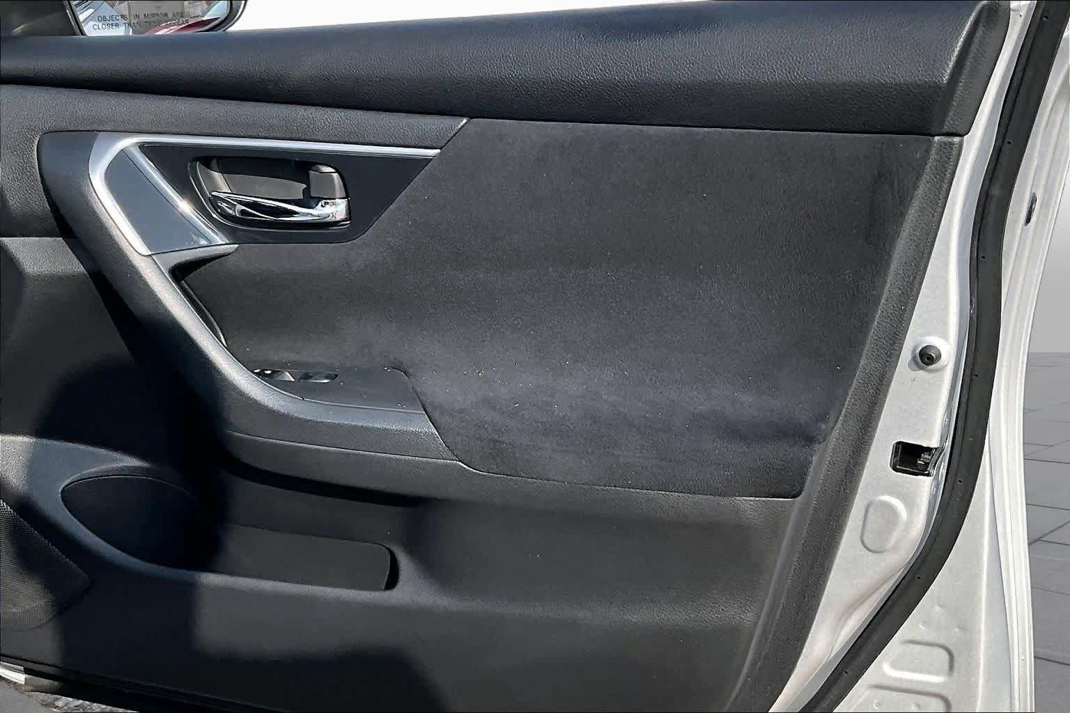 Used 2014 Nissan Altima 2.5 S FWD image 19