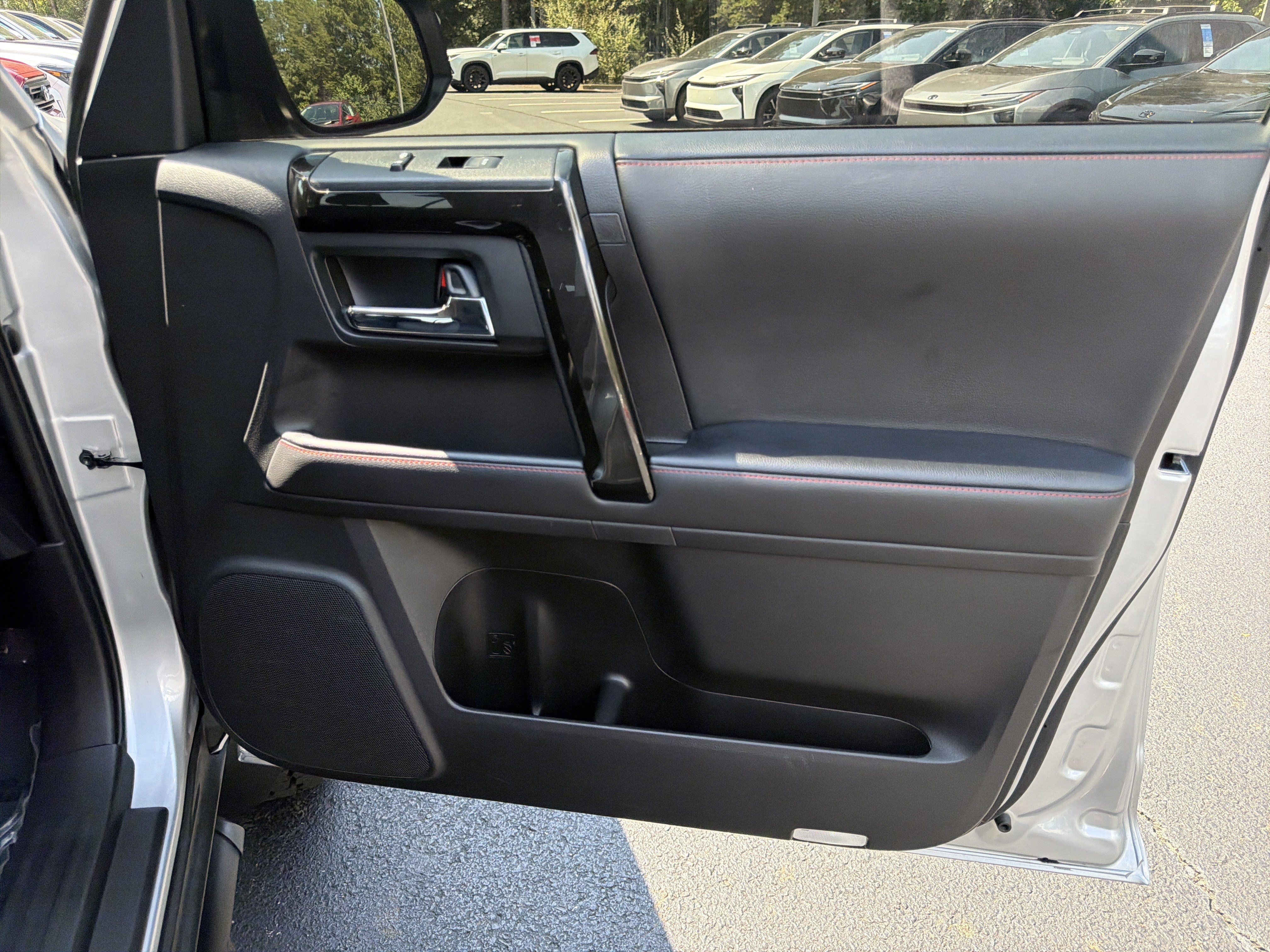 Used 2023 Toyota 4Runner TRD Off-Road Premium w/ Moonroof Package AWD/4WD image 14