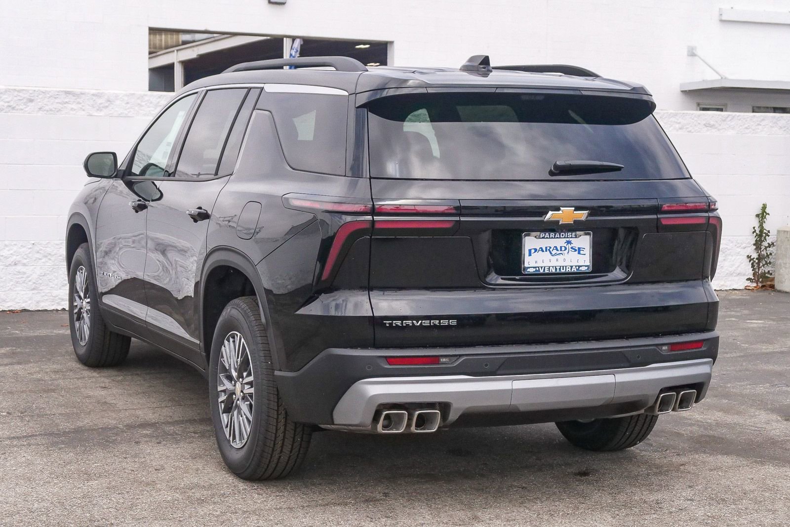 New 2026 Chevrolet Traverse LT w/ Driver Confidence Package FWD image 9