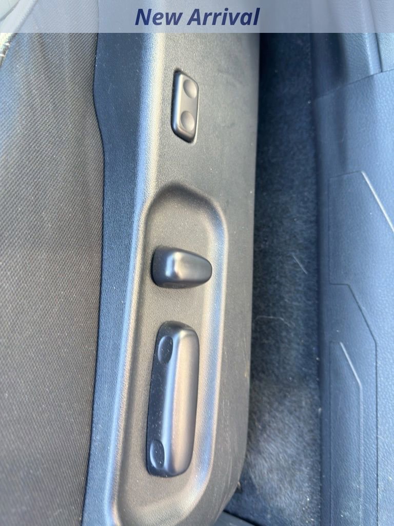 Used 2023 Toyota Tacoma TRD Off-Road image 8