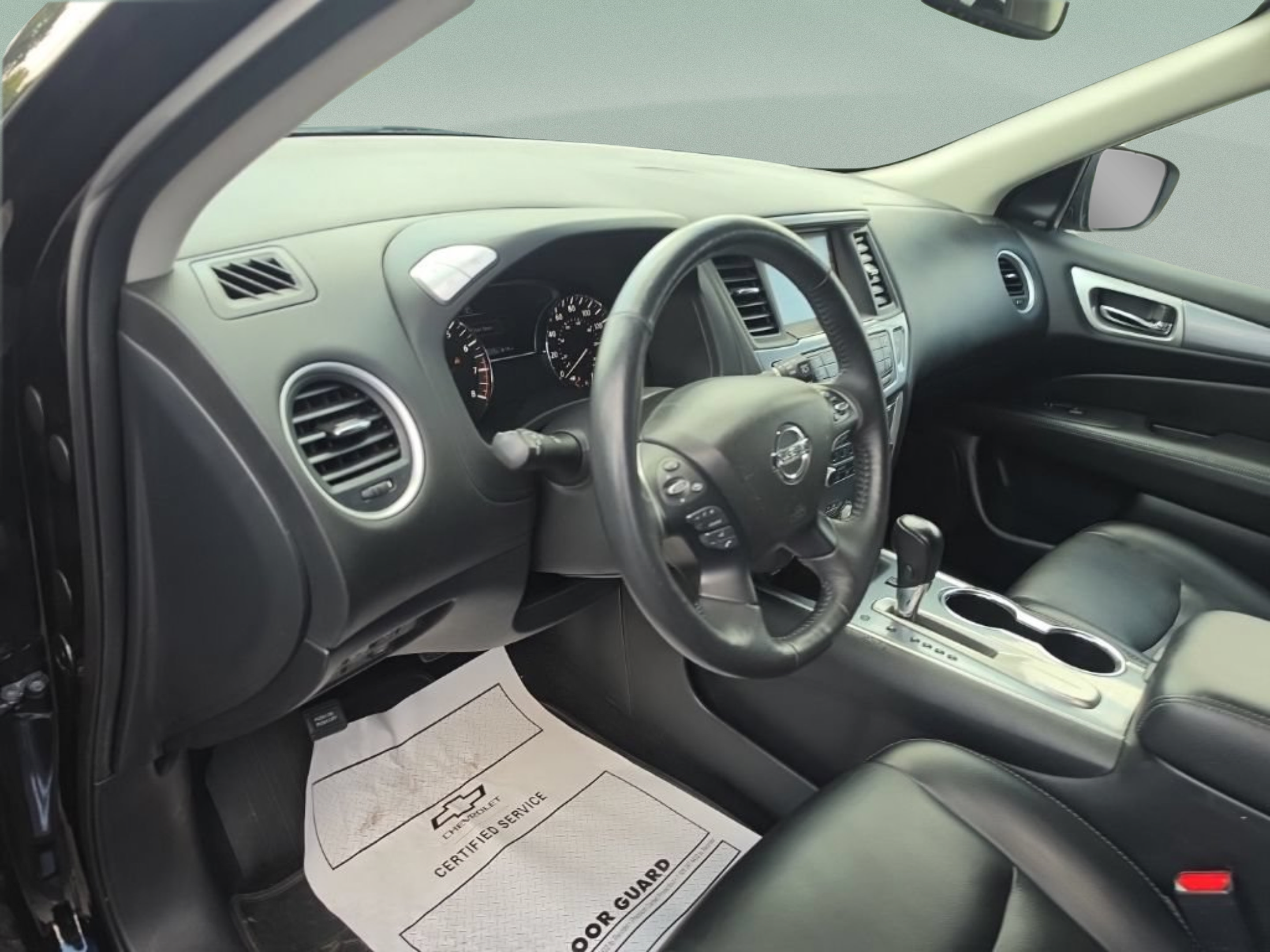 Used 2019 Nissan Pathfinder SL FWD image 19