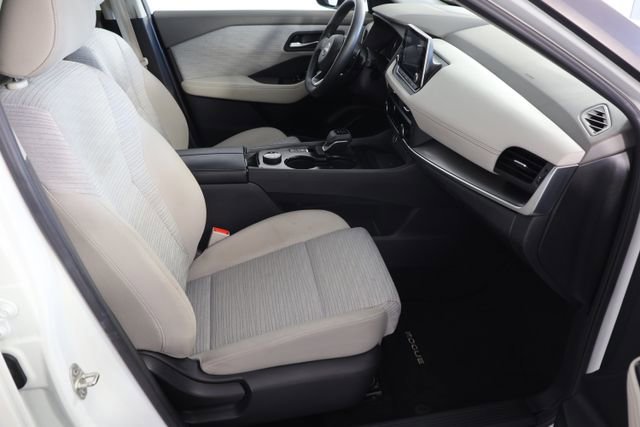 Used 2023 Nissan Rogue SV image 22