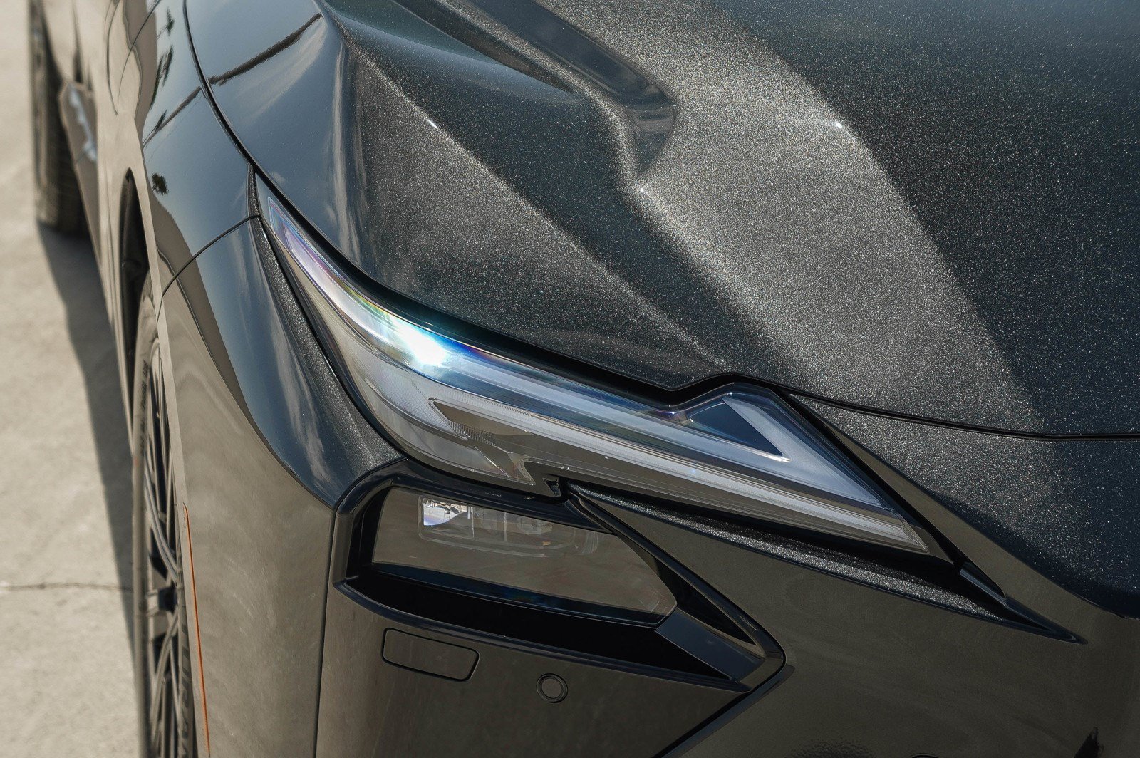 New 2026 Lexus ES 500e AWD/4WD image 9