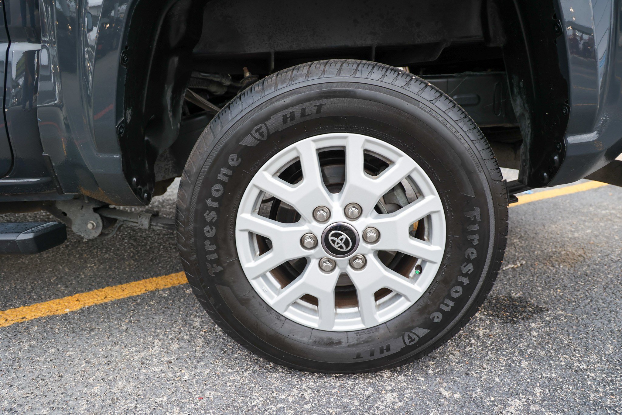 Certified 2025 Toyota Tacoma SR AWD/4WD image 14