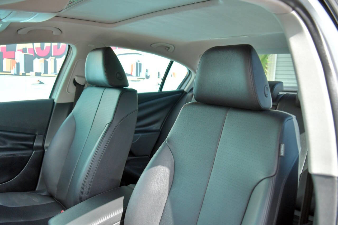 Used 2010 Volkswagen Passat Komfort image 19