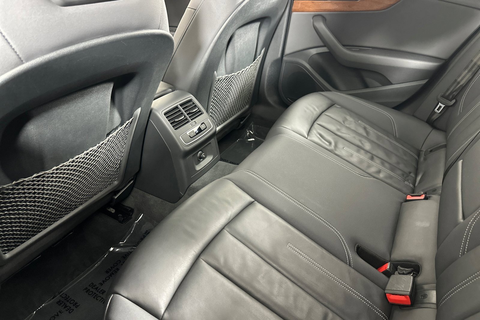 Used 2023 Audi A4 2.0T Premium w/ Convenience Package image 11