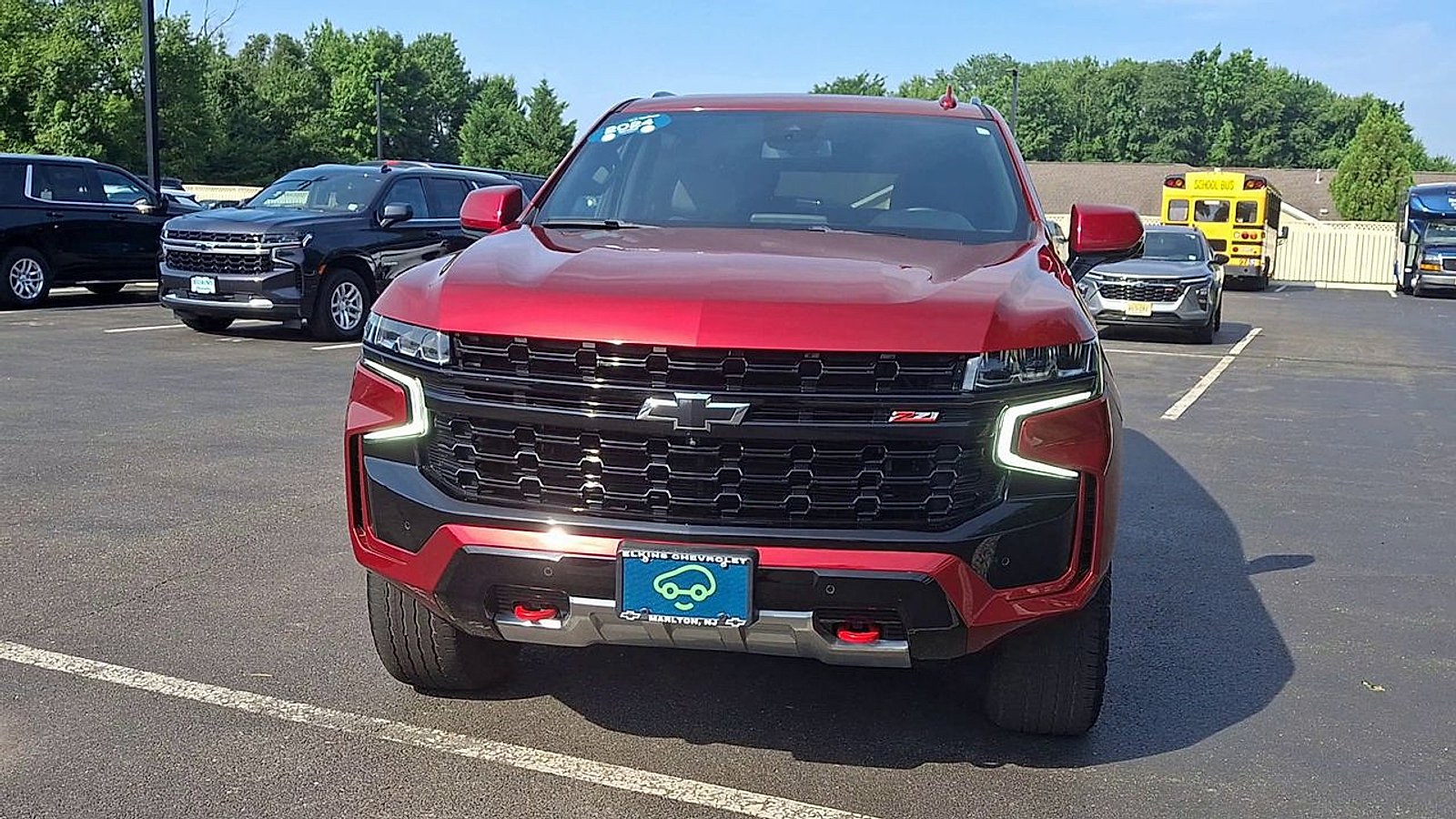 Certified 2024 Chevrolet Suburban Z71 w/ Luxury Package AWD/4WD image 6