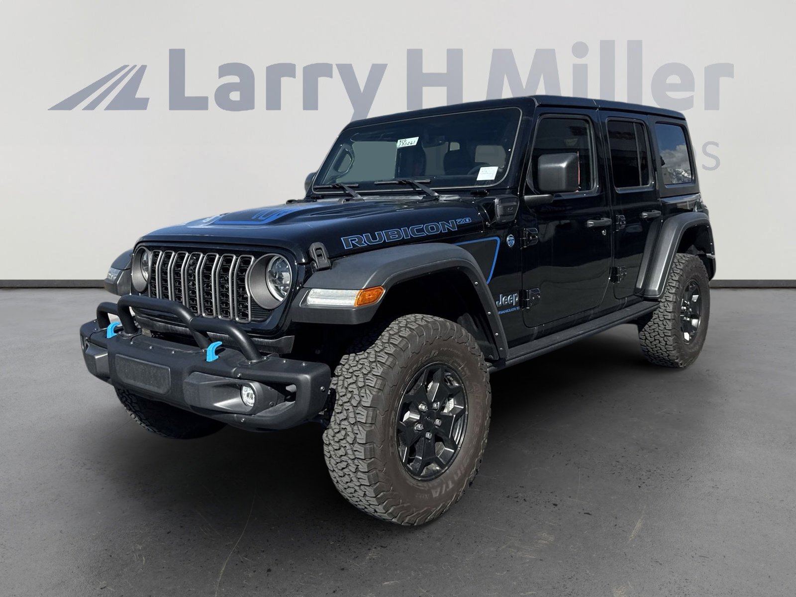 New 2023 Jeep Wrangler Unlimited Rubicon 4xe image 4
