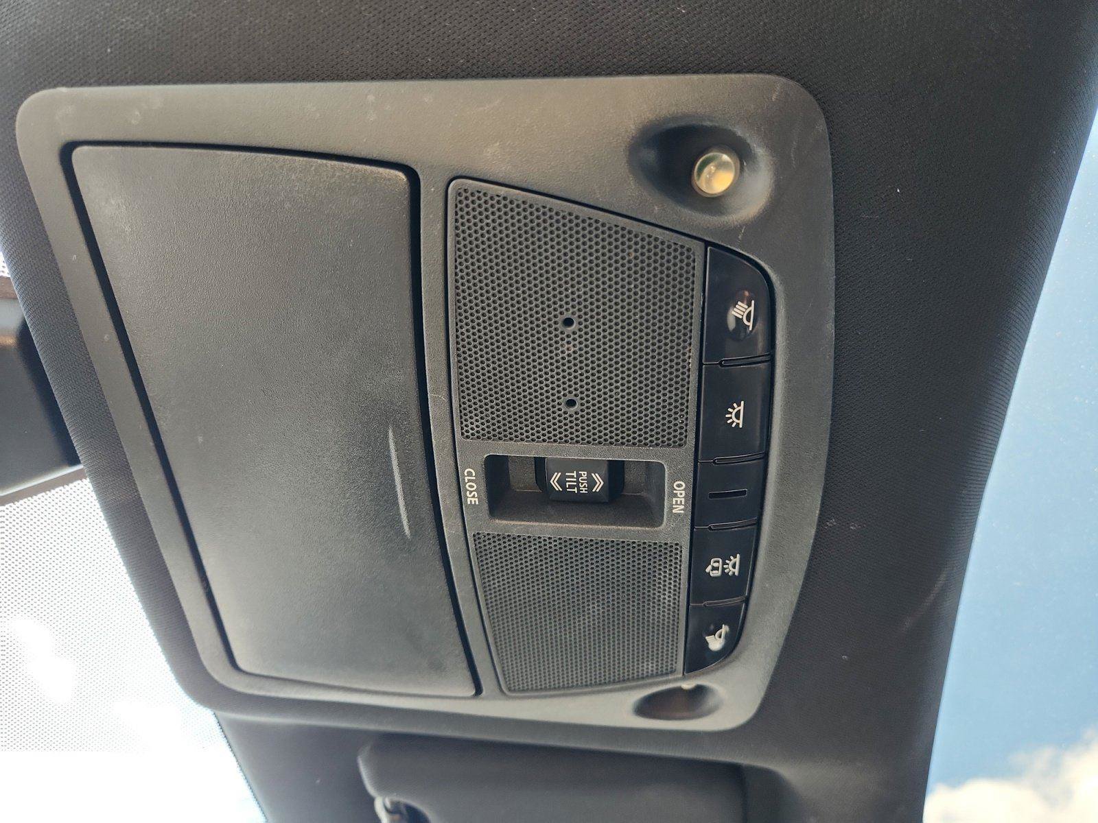 Used 2019 Nissan Maxima SR w/ Premium Package FWD image 30