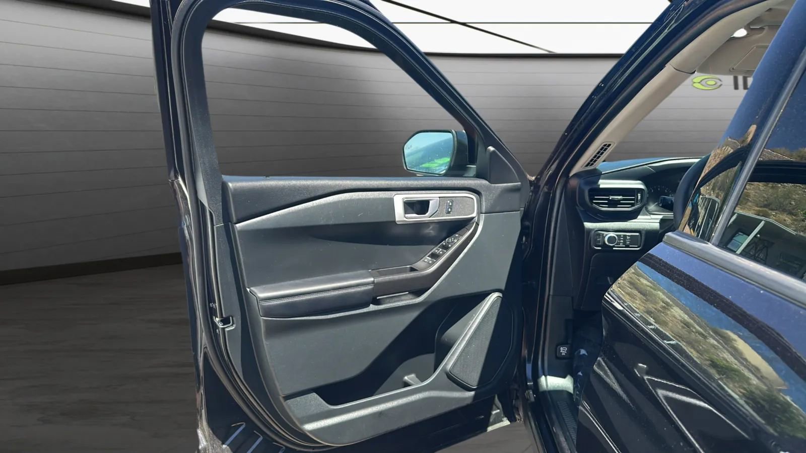 Used 2021 Ford Explorer 4WD image 42