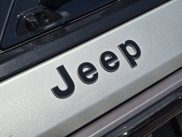 New 2026 Jeep Grand Wagoneer L Summit AWD/4WD image 8