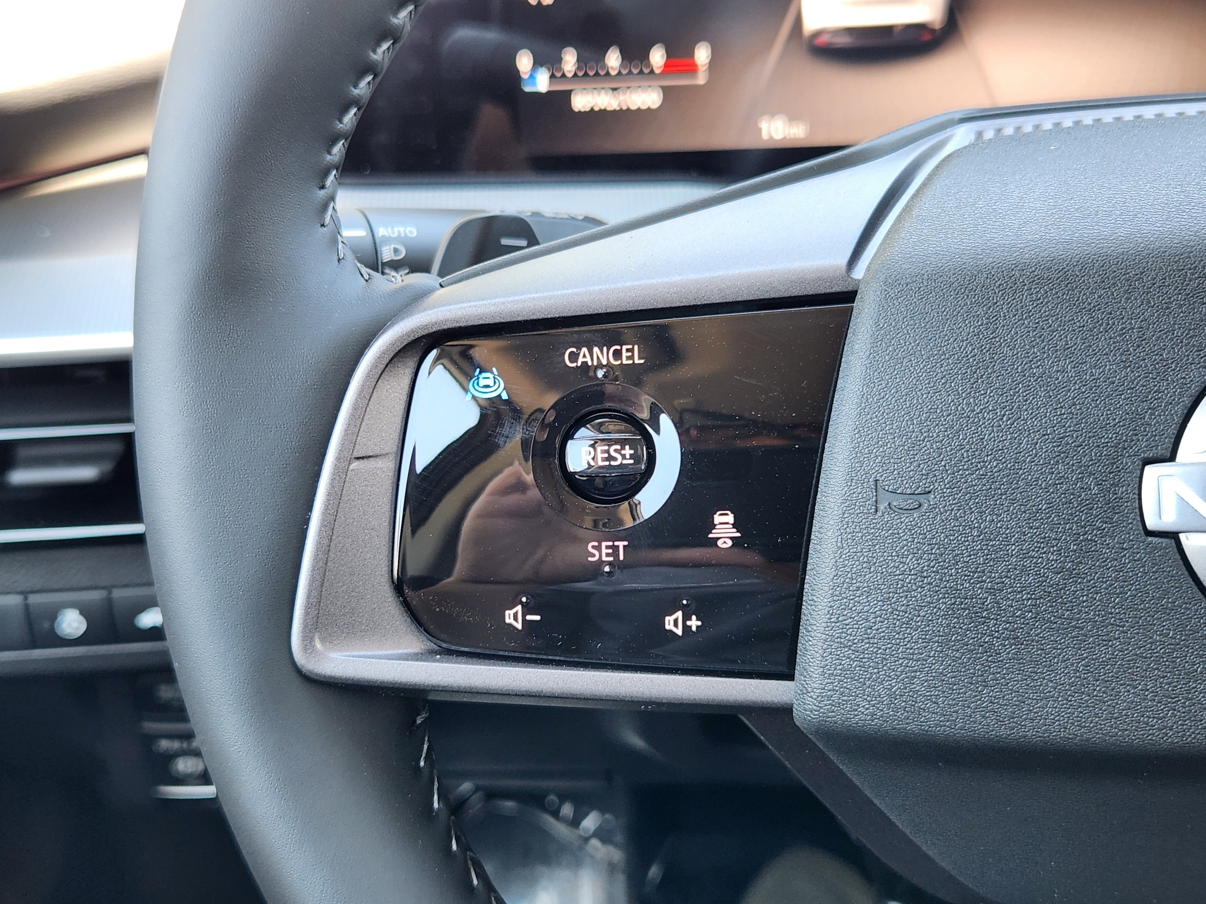 New 2025 Nissan Murano SL image 16