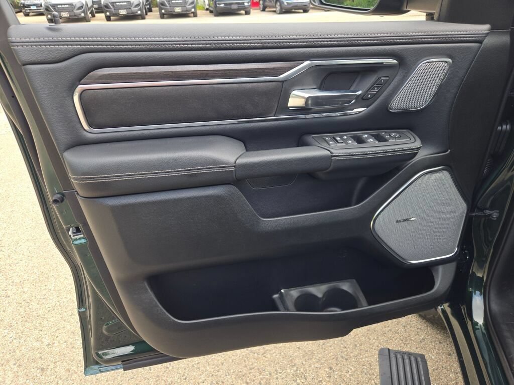 New 2027 RAM 1500 Laramie w/ Advanced Safety Group II AWD/4WD image 18