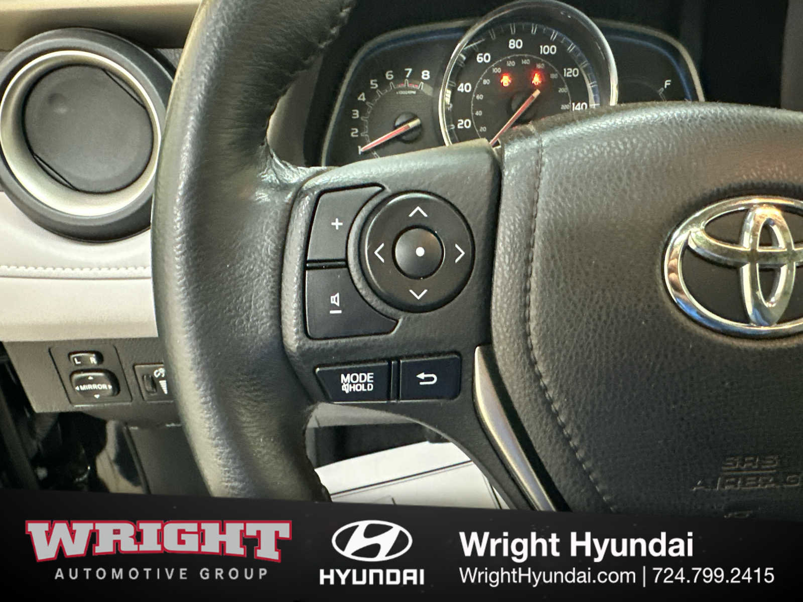 Used 2015 Toyota RAV4 Limited AWD/4WD image 30