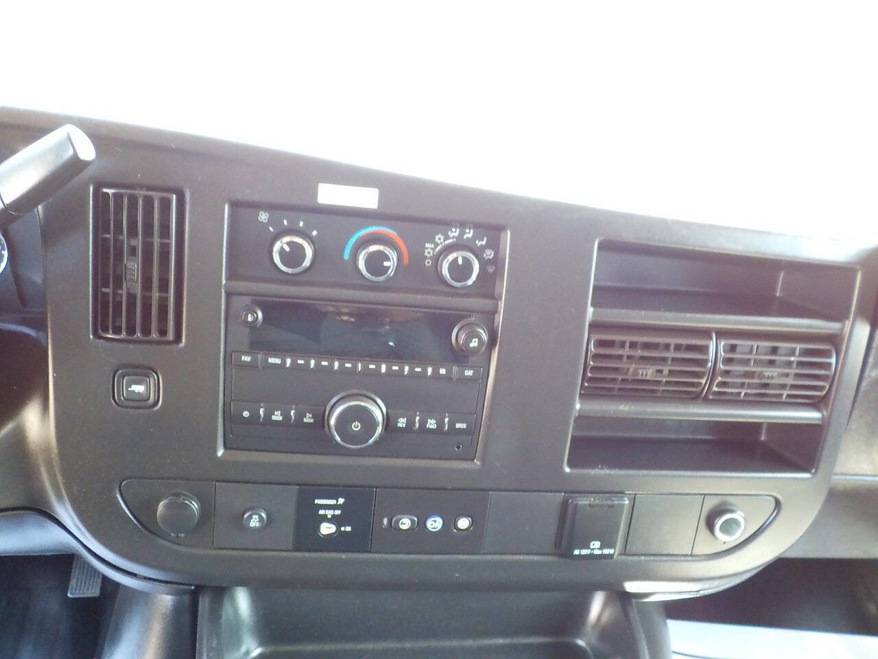 Used 2020 Chevrolet Express 2500 Extended w/ Driver Convenience Package RWD image 16