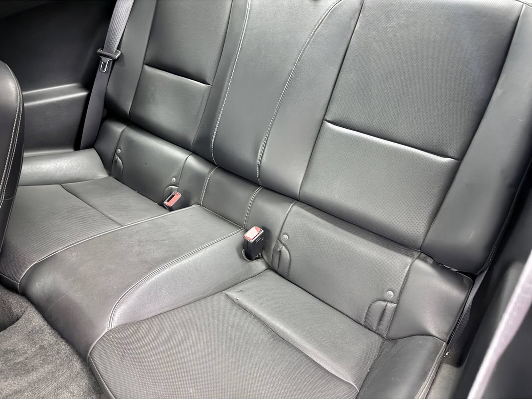 Used 2010 Chevrolet Camaro SS RWD image 13