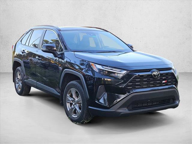 Used 2024 Toyota RAV4 XLE w/ Convenience Package FWD image 3