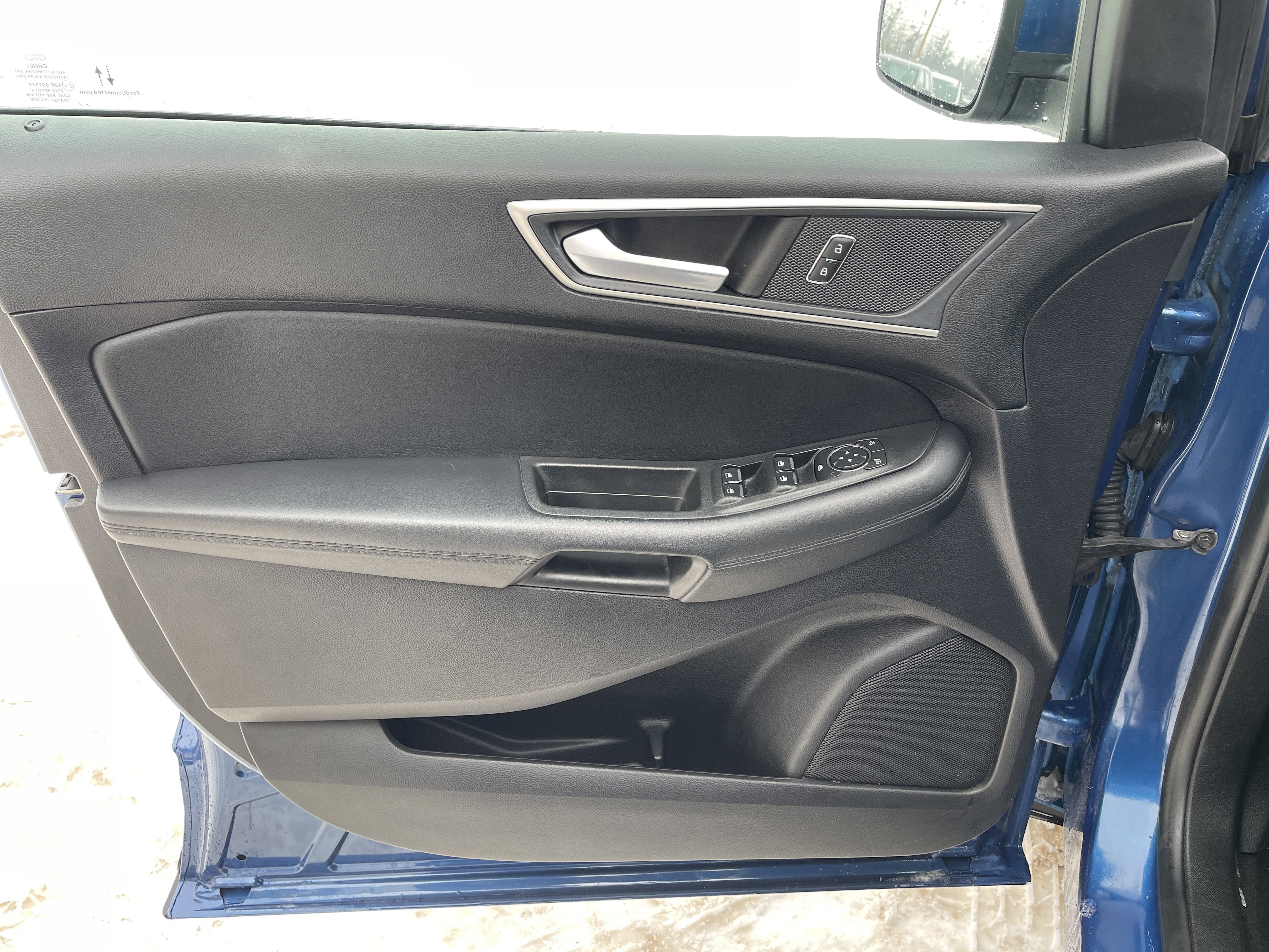 Used 2021 Ford Edge SEL w/ Convenience Package image 12