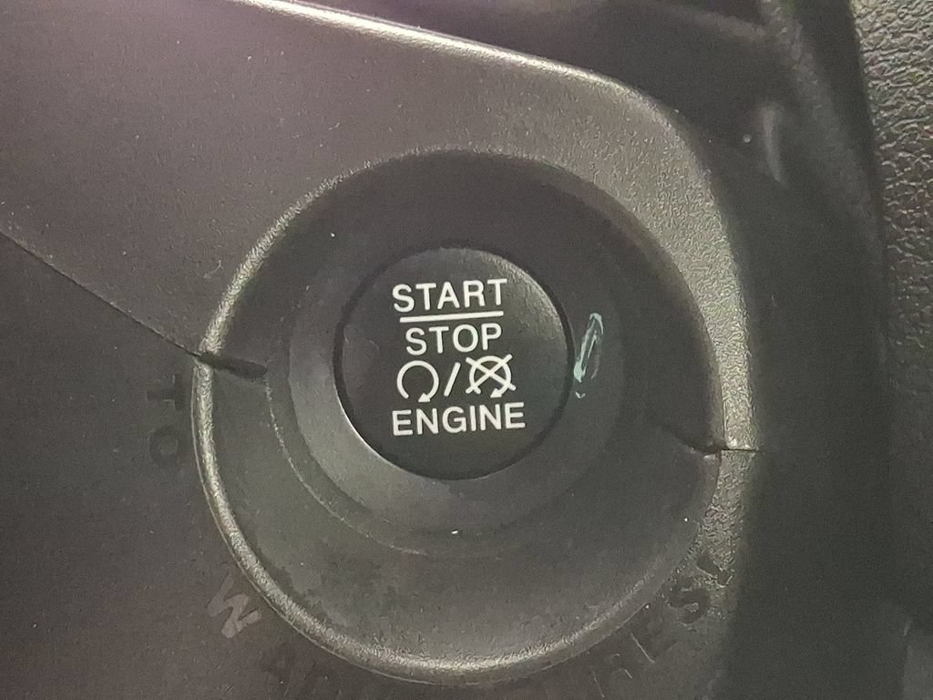 Used 2020 Jeep Renegade Sport AWD/4WD image 23