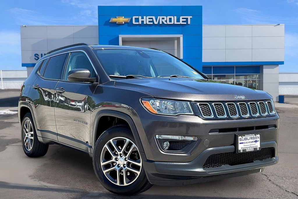 Used 2018 Jeep Compass Latitude w/ Popular Equipment Group FWD image 11