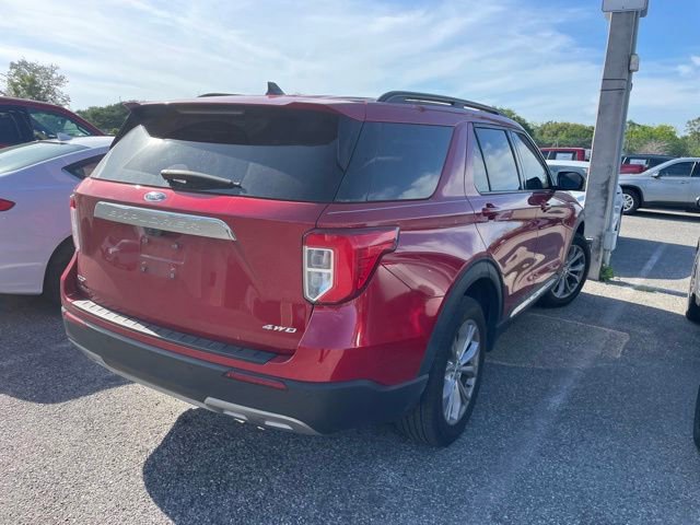 Used 2024 Ford Explorer XLT w/ Equipment Group 202A AWD/4WD image 9