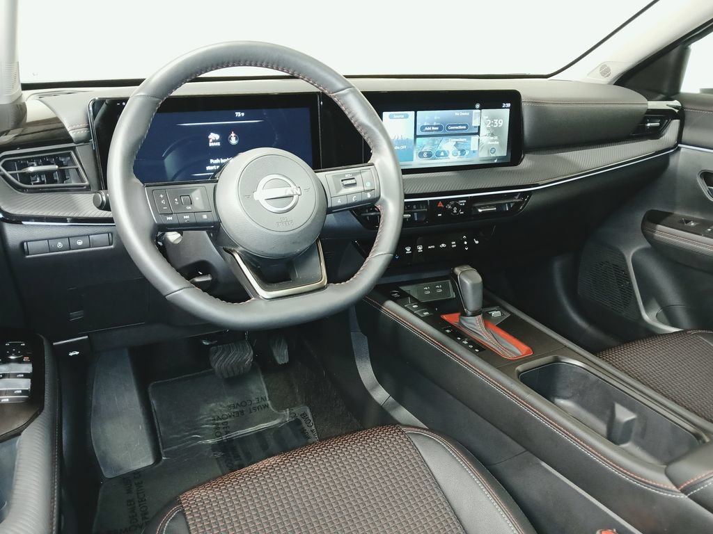 Certified 2025 Nissan Kicks SR w/ SR Premium Package AWD/4WD image 9