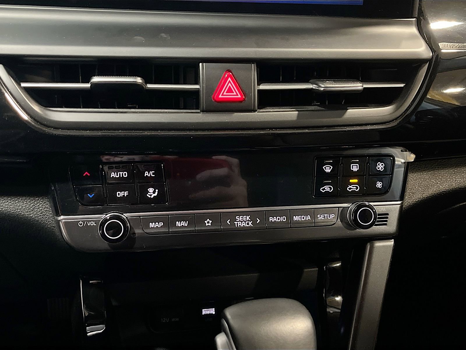 Used 2024 Kia Seltos S image 16