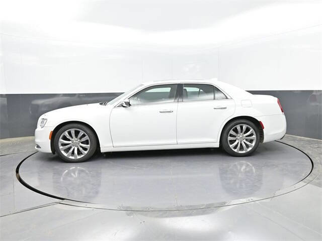 Used 2020 Chrysler 300 Limited image 2