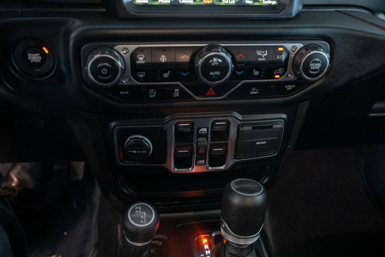 Used 2021 Jeep Gladiator Sport AWD/4WD image 17