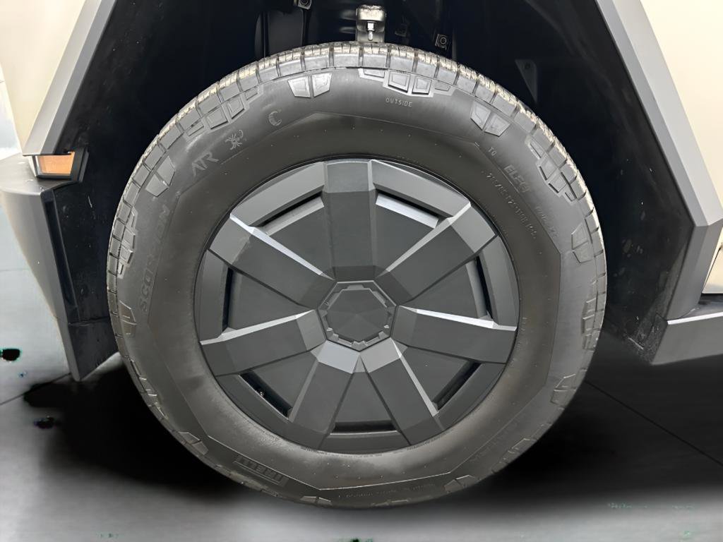 Used 2024 Tesla Cybertruck AWD Crew Cab image 12