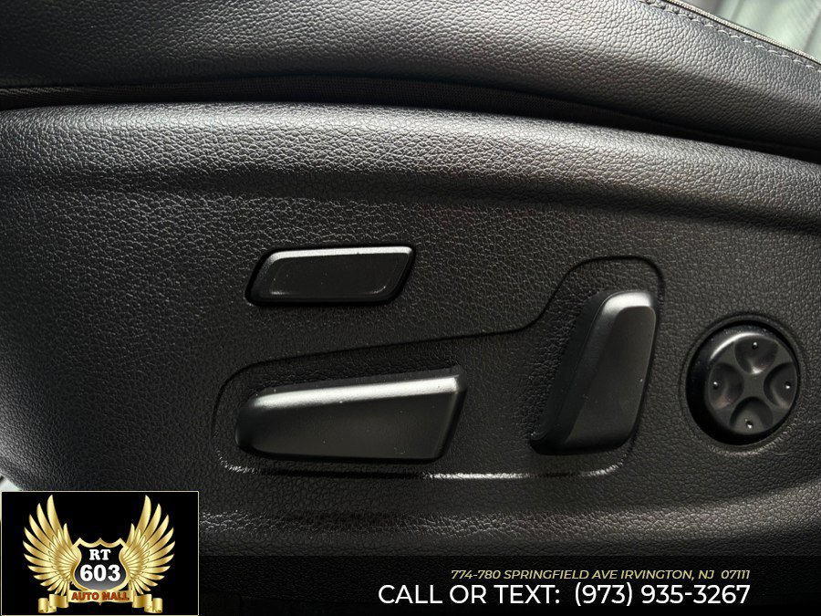 Used 2023 Hyundai Santa Fe Limited AWD/4WD image 21